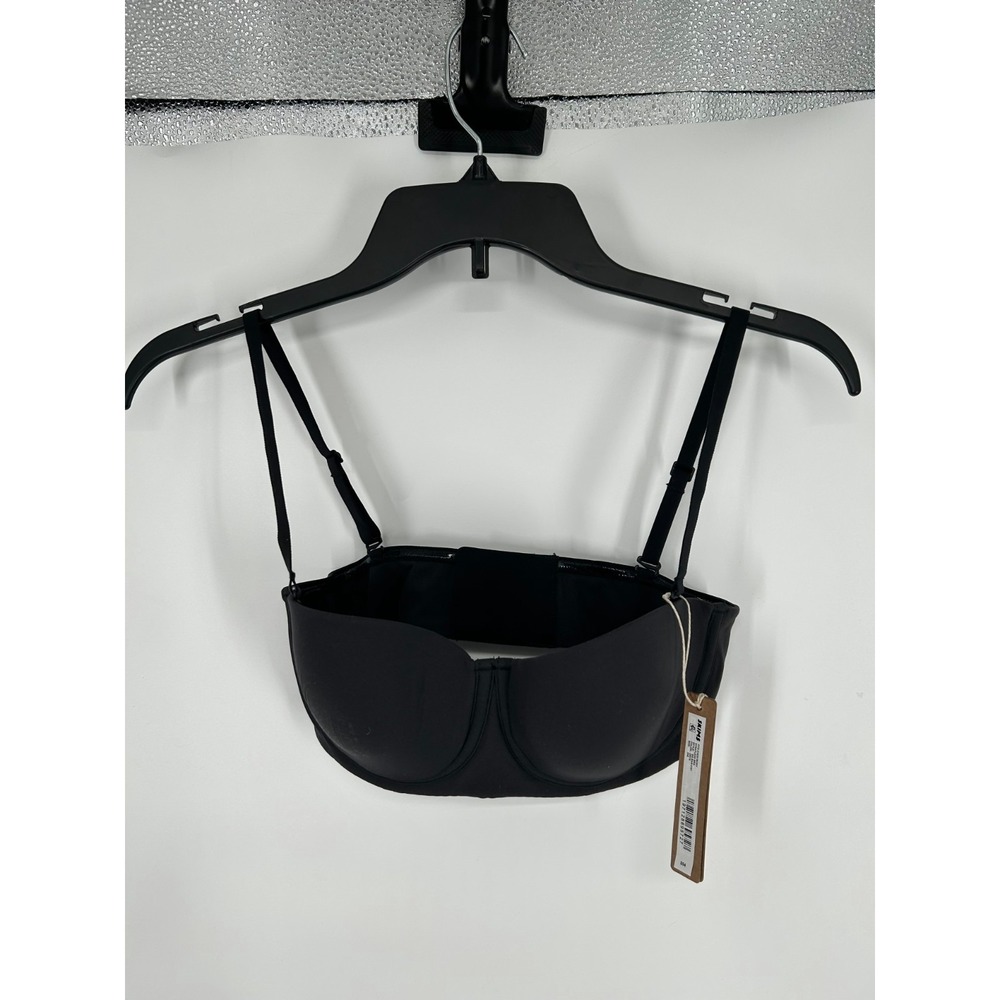 SKIMS Black Strapless Convertible Underwire Bra